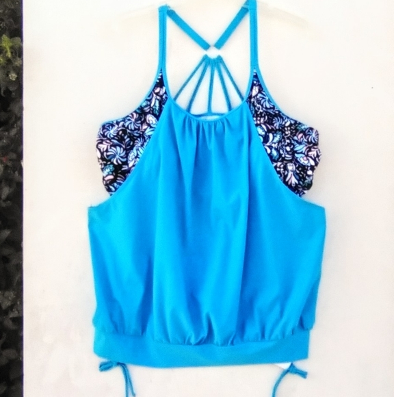 Nwt plus size flowy bathing suit top - Picture 6 of 9